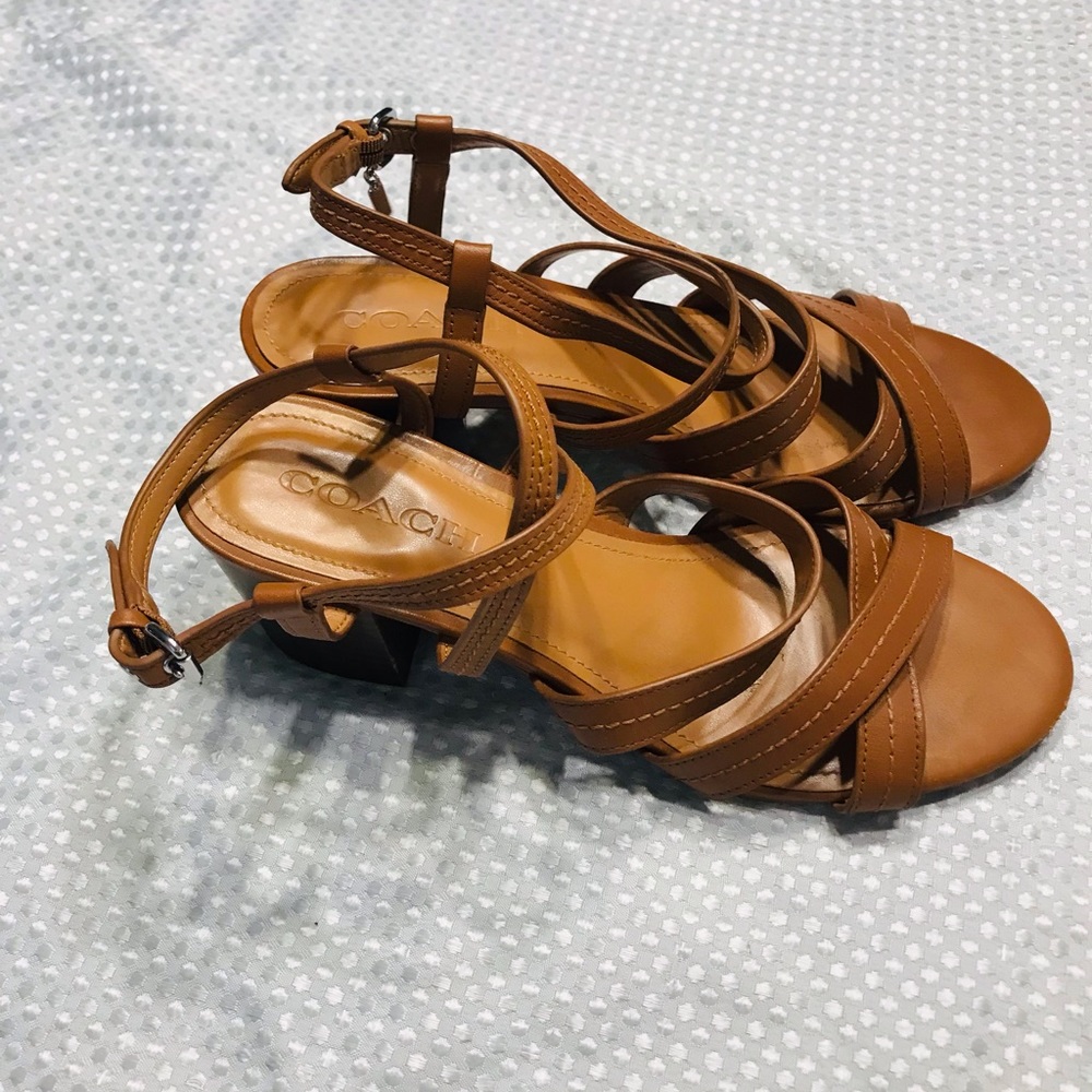 Coach heels - Picture 3 of 8